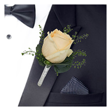 Boutonniere Champagne Rose