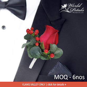 Boutonniere 2